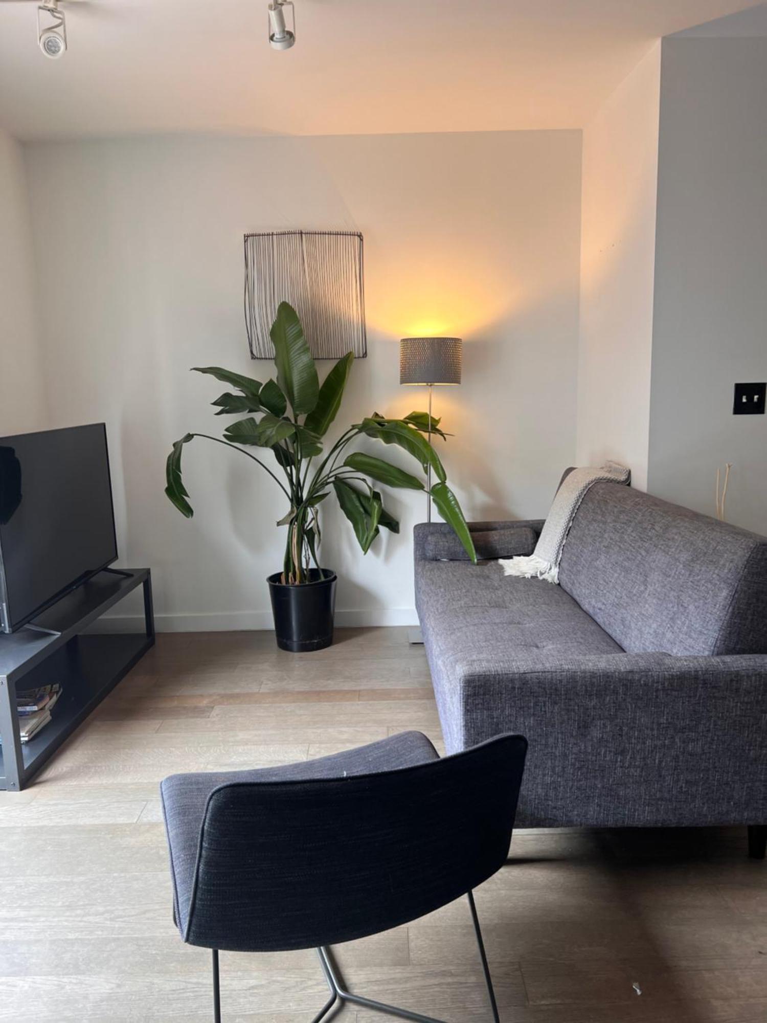 Appartement Beautiful Bright Renovated 2br With A Balcony- Sleeps 5 *